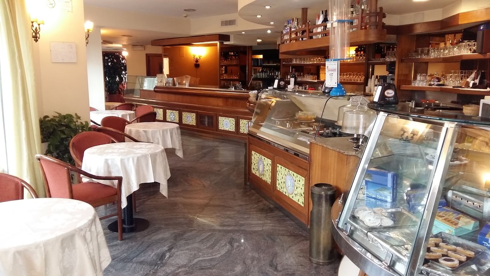 Hotel Villa Bianca — Restaurant & bars in Taormina, Sicily