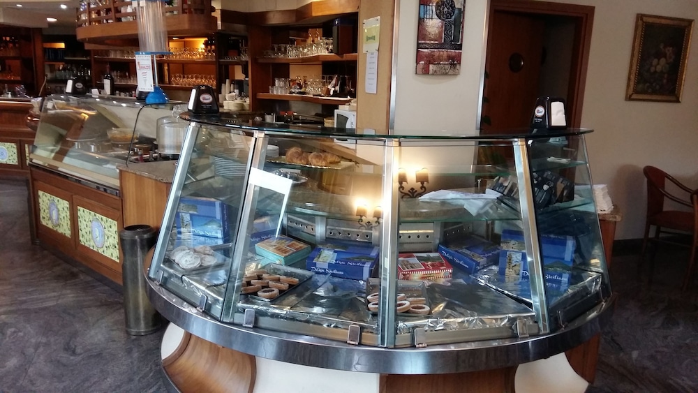 Hotel Villa Bianca — Restaurant & bars in Taormina, Sicily
