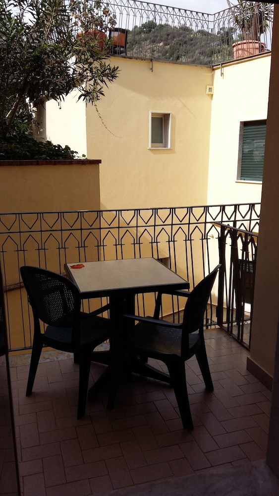 Hotel Villa Bianca — Hotel building in Taormina, Sicily
