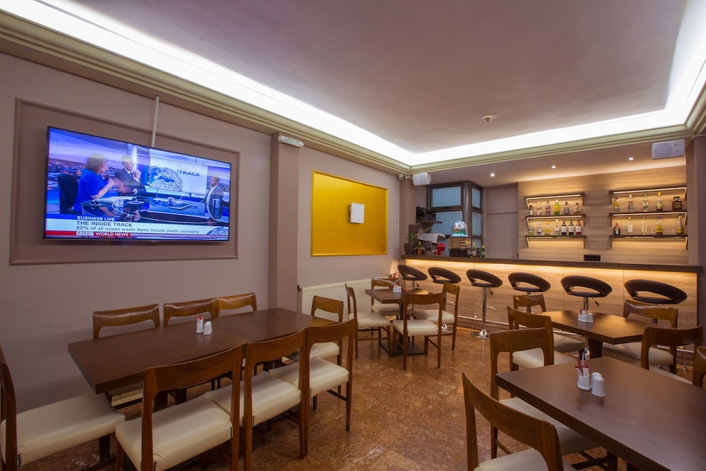 Marina Hotel Athens — Restaurant & bars in Athens, Attica