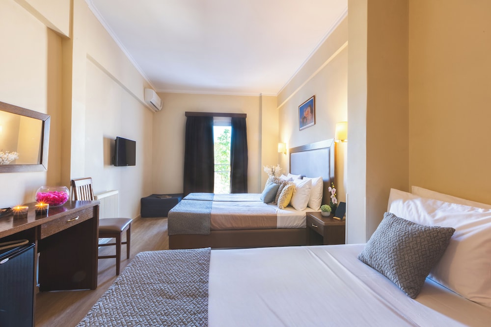 Marina Hotel Athens — Hotel rooms in Athens, Attica