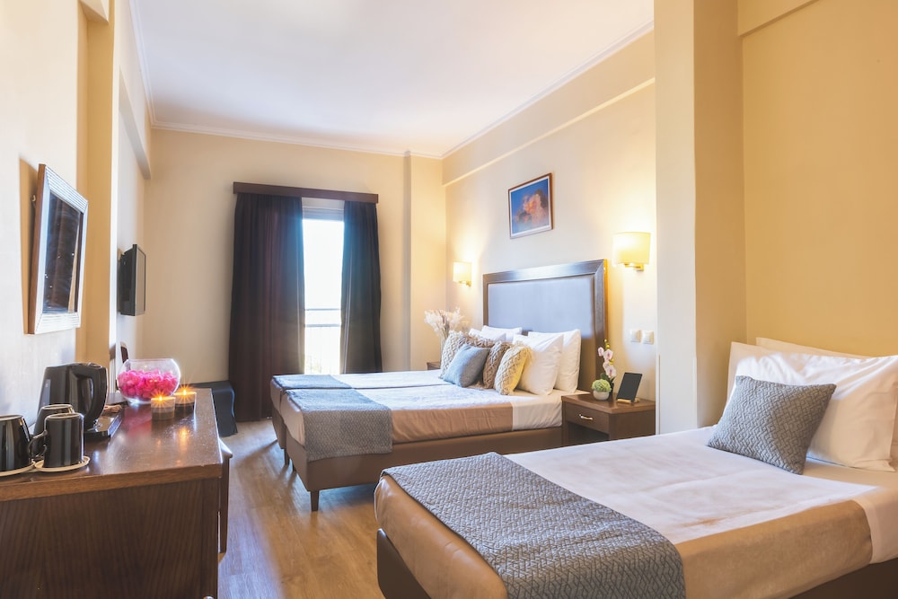 Marina Hotel Athens — Hotel rooms in Athens, Attica