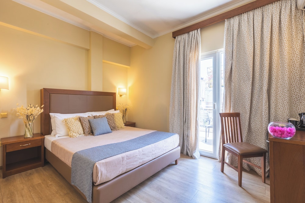 Marina Hotel Athens — Hotel rooms in Athens, Attica