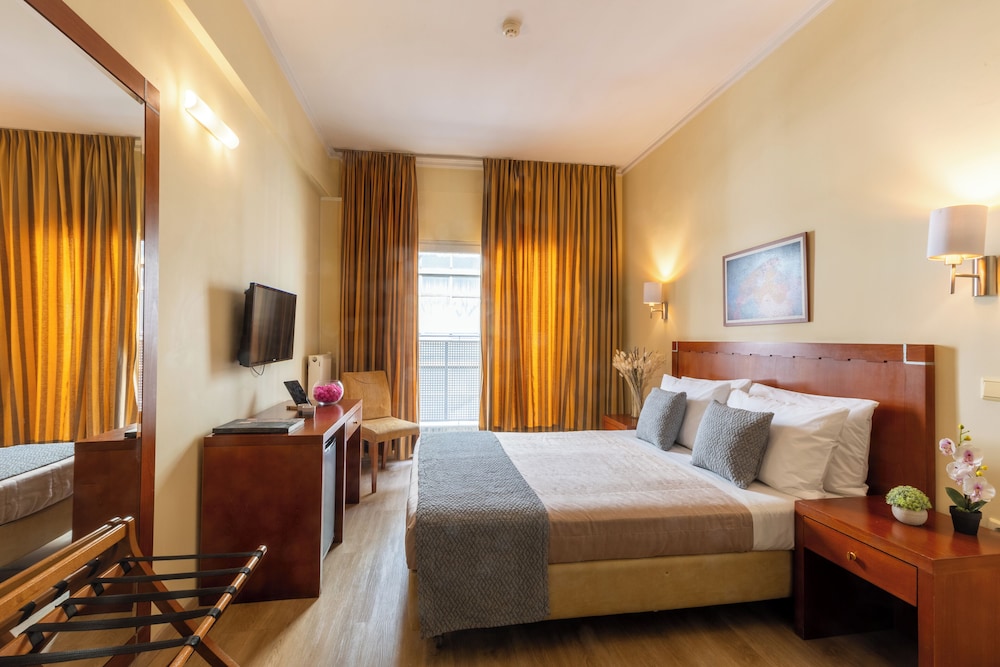Marina Hotel Athens — Hotel rooms in Athens, Attica