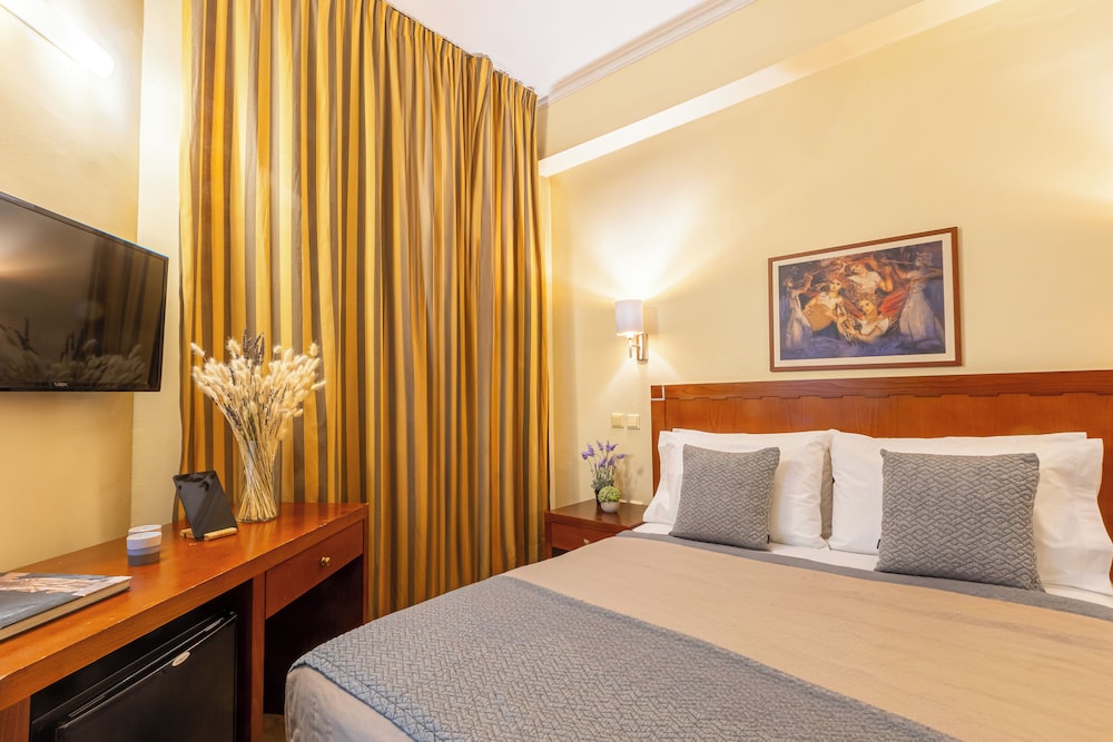 Marina Hotel Athens — Hotel rooms in Athens, Attica