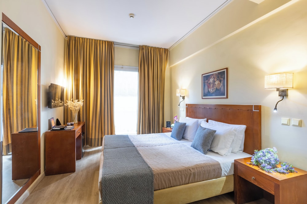 Marina Hotel Athens — Hotel rooms in Athens, Attica