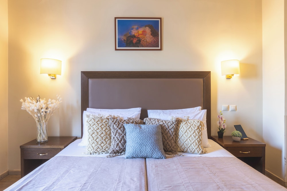 Marina Hotel Athens — Hotel rooms in Athens, Attica