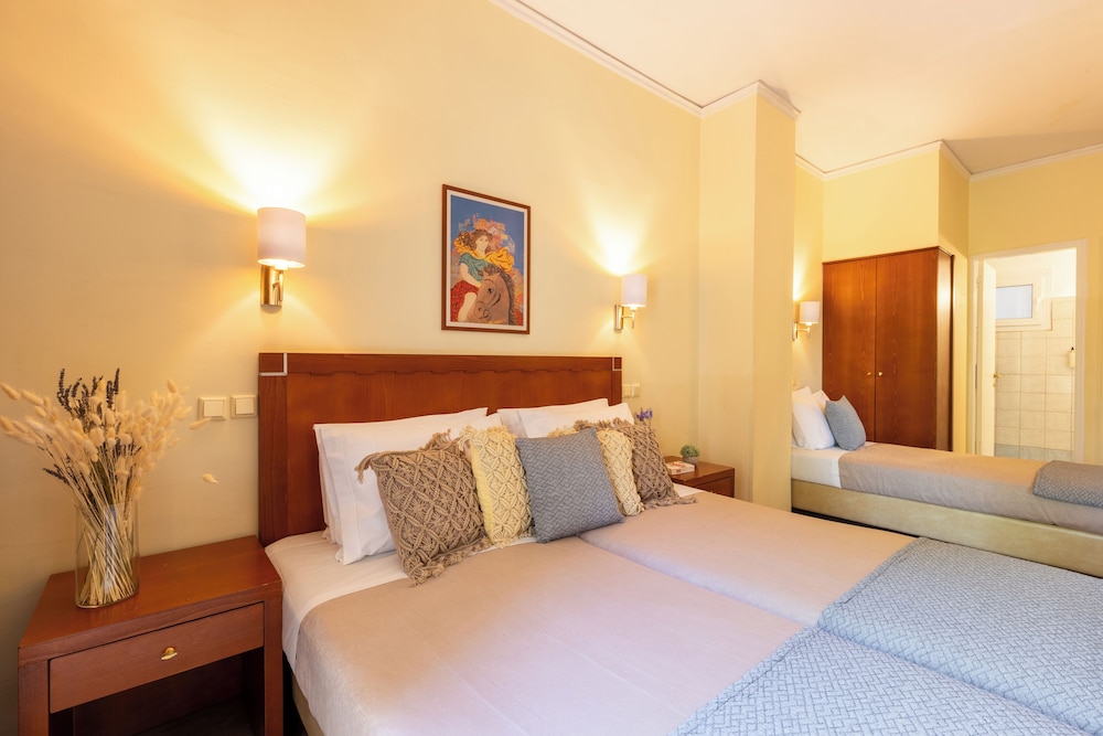Marina Hotel Athens — Hotel rooms in Athens, Attica