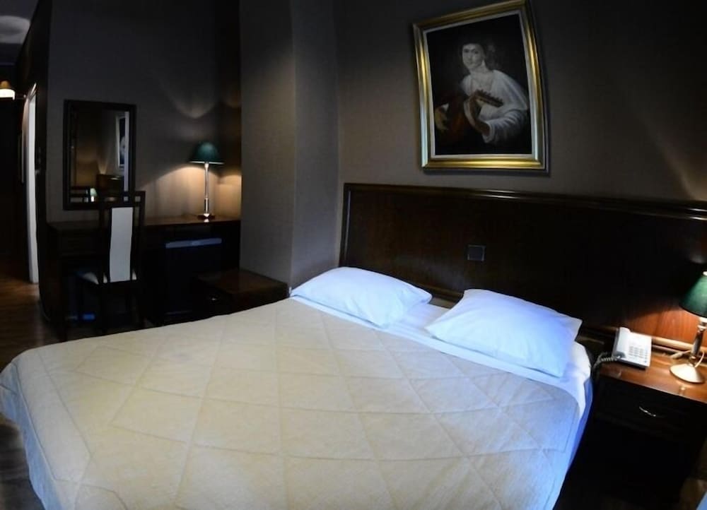 Nicola Hotel — Hotel rooms in Athens, Attica