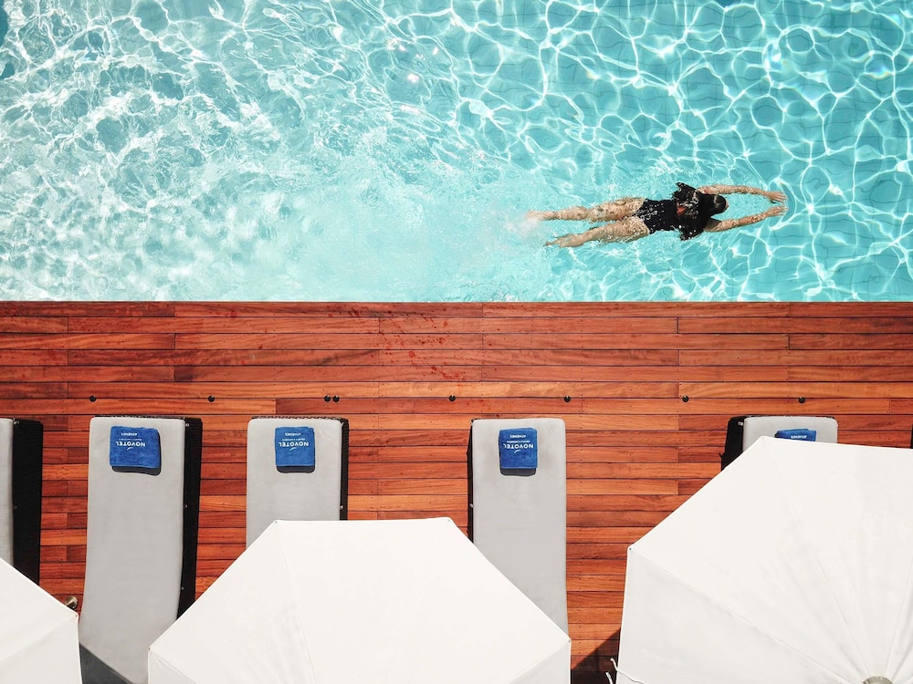 Novotel Athenes — Swimming pool in Athens, Attica