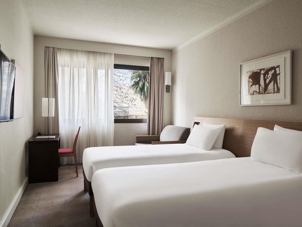 Novotel Athenes — Hotel rooms in Athens, Attica