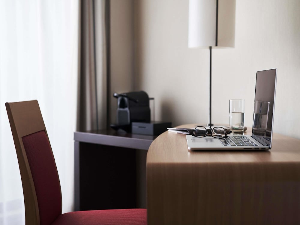 Novotel Athenes — Hotel rooms in Athens, Attica