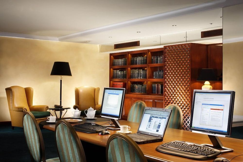 Royal Olympic Hotel — Hotel building in Athens, Attica