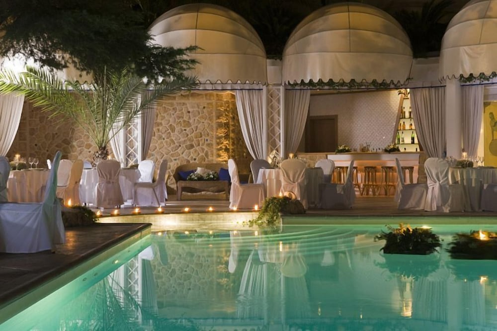Royal Olympic Hotel — Swimming pool in Athens, Attica