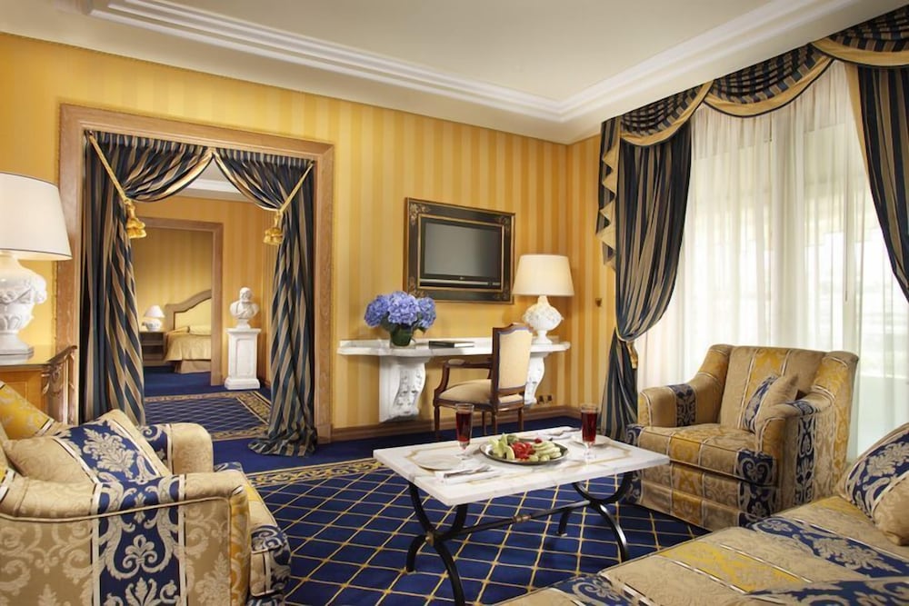 Royal Olympic Hotel — Hotel rooms in Athens, Attica