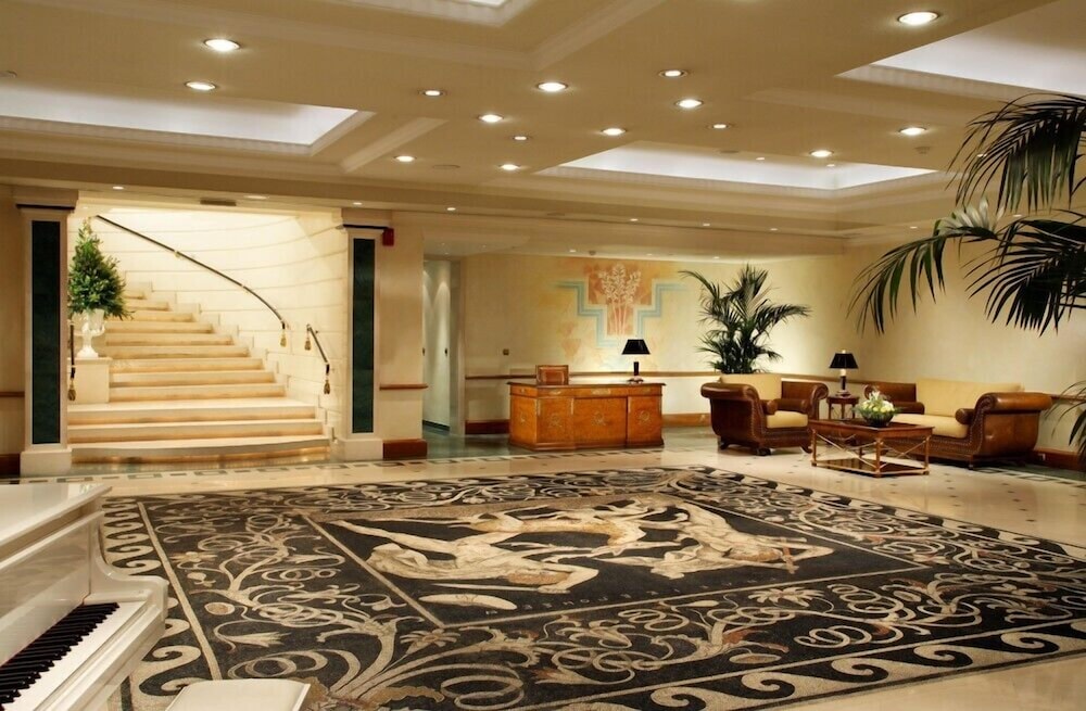 Royal Olympic Hotel — Hotel building in Athens, Attica