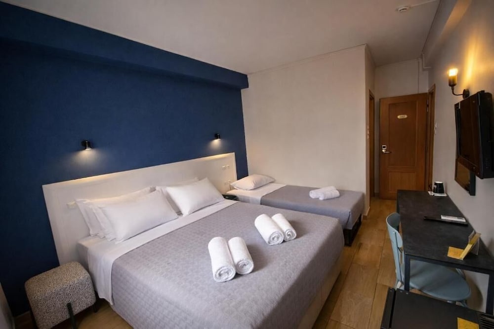 Stalis Hotel — Hotel rooms in Athens, Attica