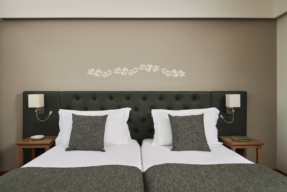 Titania Hotel — Hotel rooms in Athens, Attica