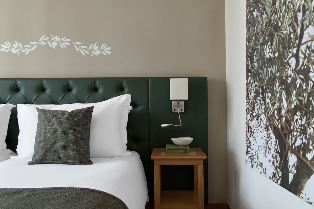Titania Hotel — Hotel rooms in Athens, Attica
