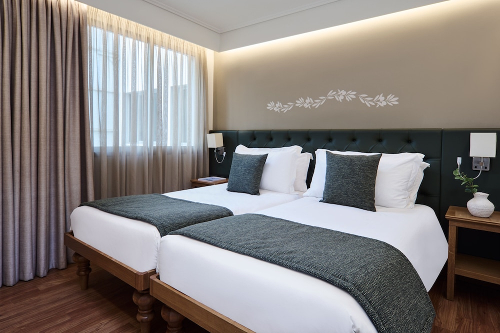 Titania Hotel — Hotel rooms in Athens, Attica