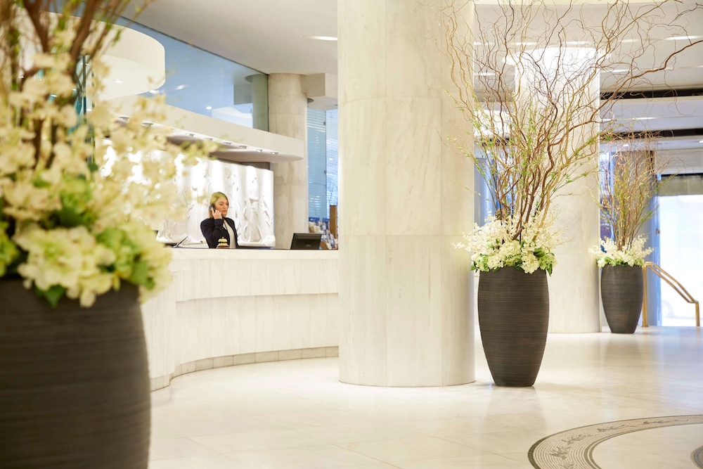 Titania Hotel — Hotel building in Athens, Attica