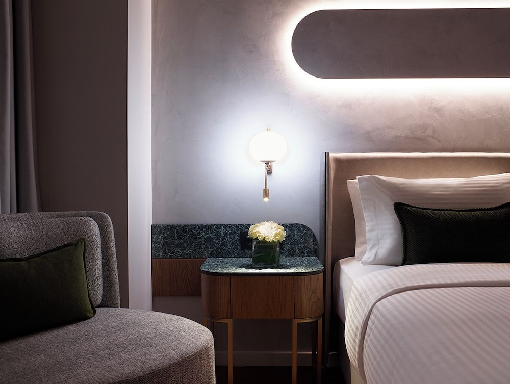 Titania Hotel — Hotel rooms in Athens, Attica