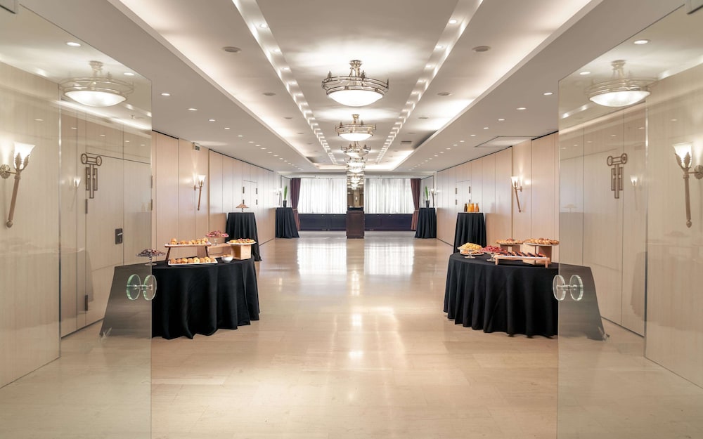 Titania Hotel — Restaurant & bars in Athens, Attica