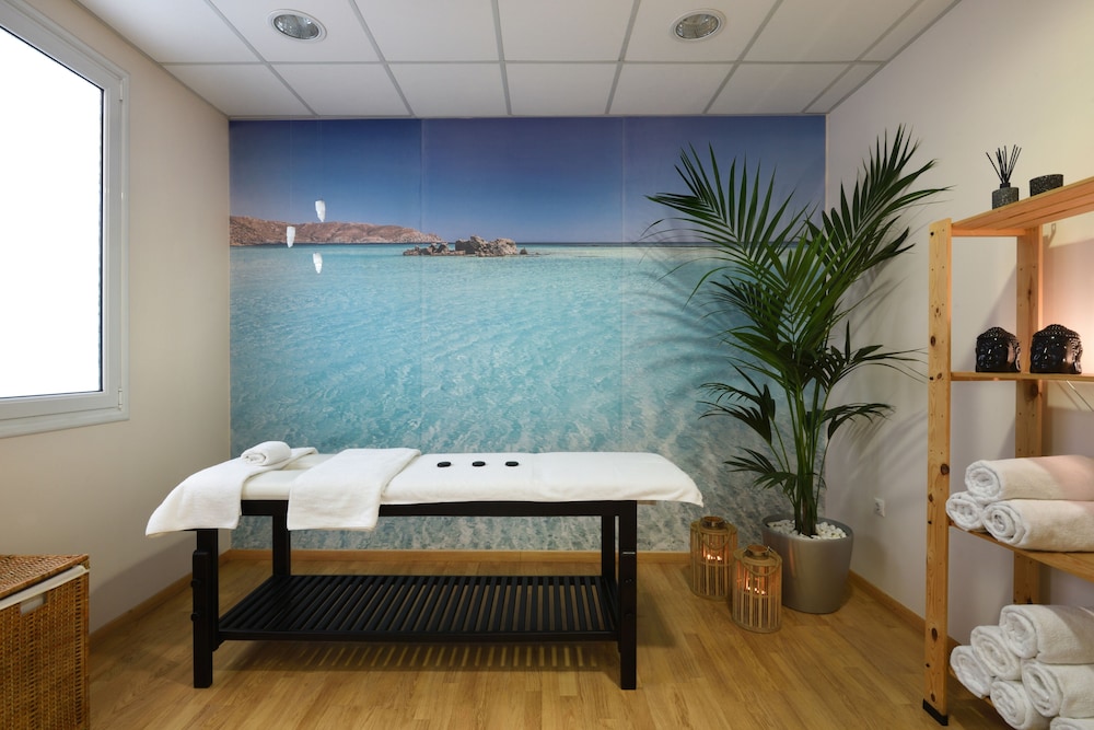Titania Hotel — Spa in Athens, Attica