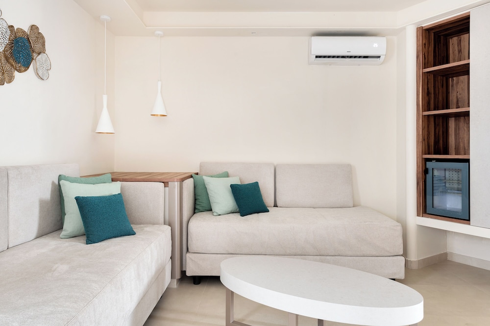 VOI Arenella Resort — Hotel rooms in Ognina, Sicily