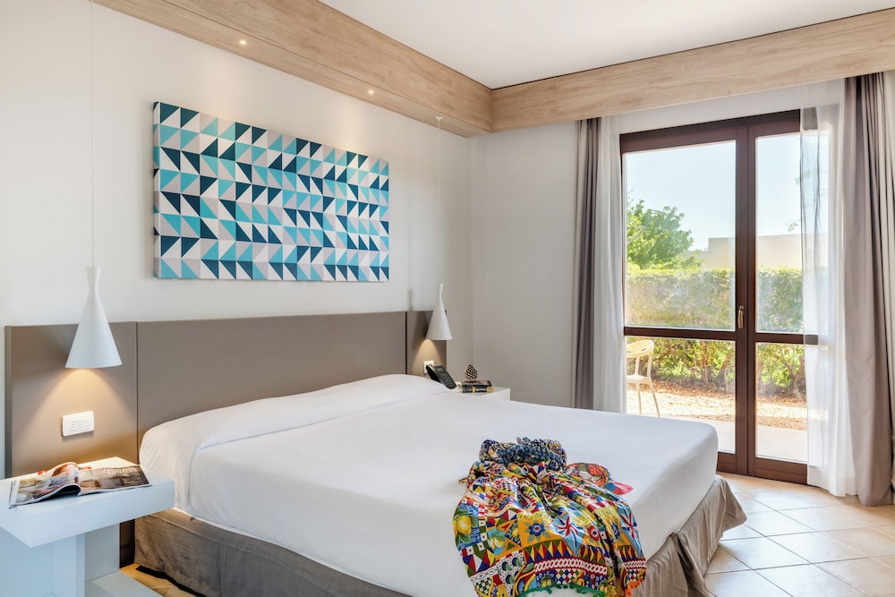 VOI Arenella Resort — Hotel rooms in Ognina, Sicily