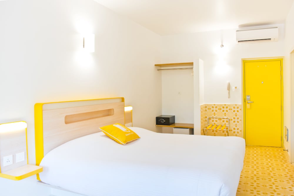 Bloom Hotel – Calangute — Hotel rooms in Calangute, Goa