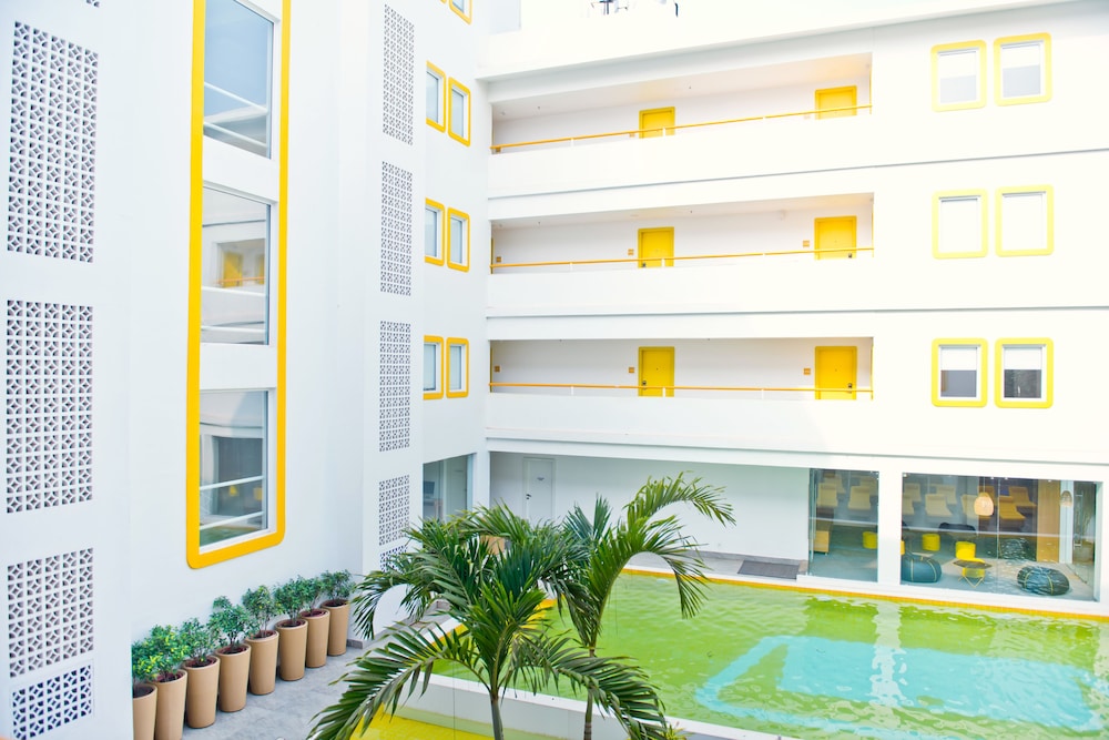 Bloom Hotel – Calangute — Hotel building in Calangute, Goa