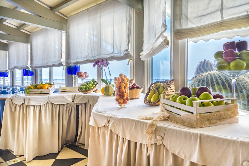 Grand Hotel Ortigia Siracusa — Restaurant & bars in Siracusa, Sicily