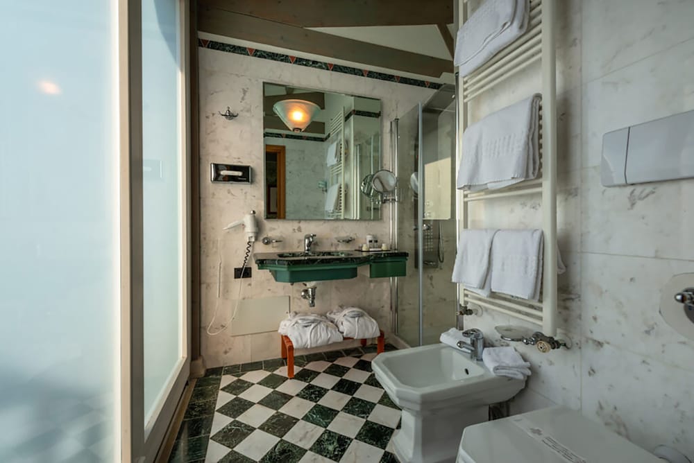 Grand Hotel Ortigia Siracusa — Hotel rooms in Siracusa, Sicily