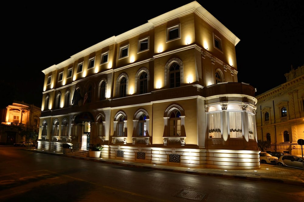 Grand Hotel Ortigia Siracusa — Hotel building in Siracusa, Sicily