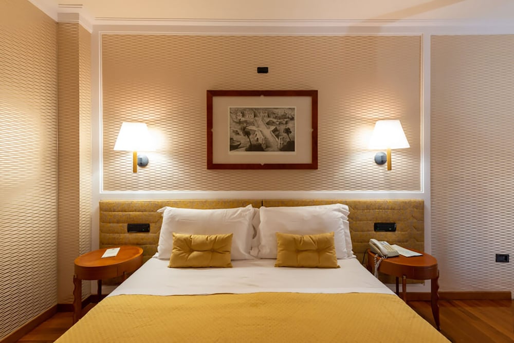 Grand Hotel Ortigia Siracusa — Hotel rooms in Siracusa, Sicily
