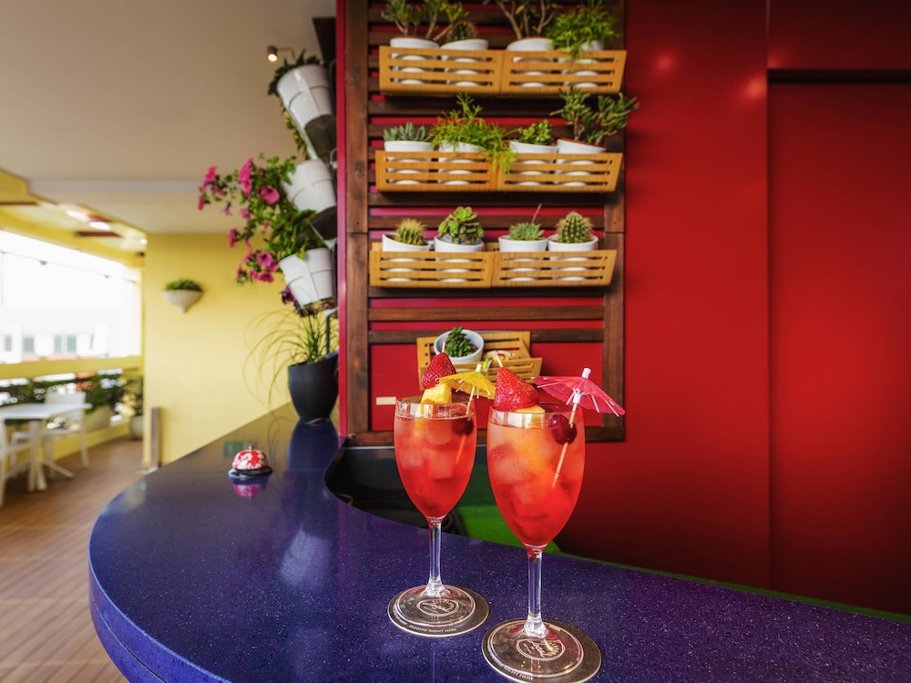 Mercure Siracusa Prometeo — Restaurant & bars in Siracusa, Sicily