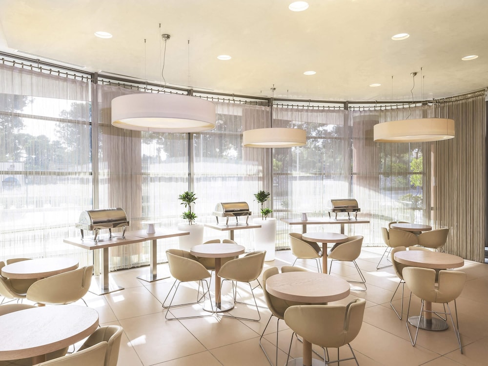 Mercure Siracusa Prometeo — Restaurant & bars in Siracusa, Sicily