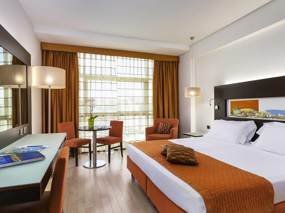 Mercure Siracusa Prometeo — Hotel rooms in Siracusa, Sicily