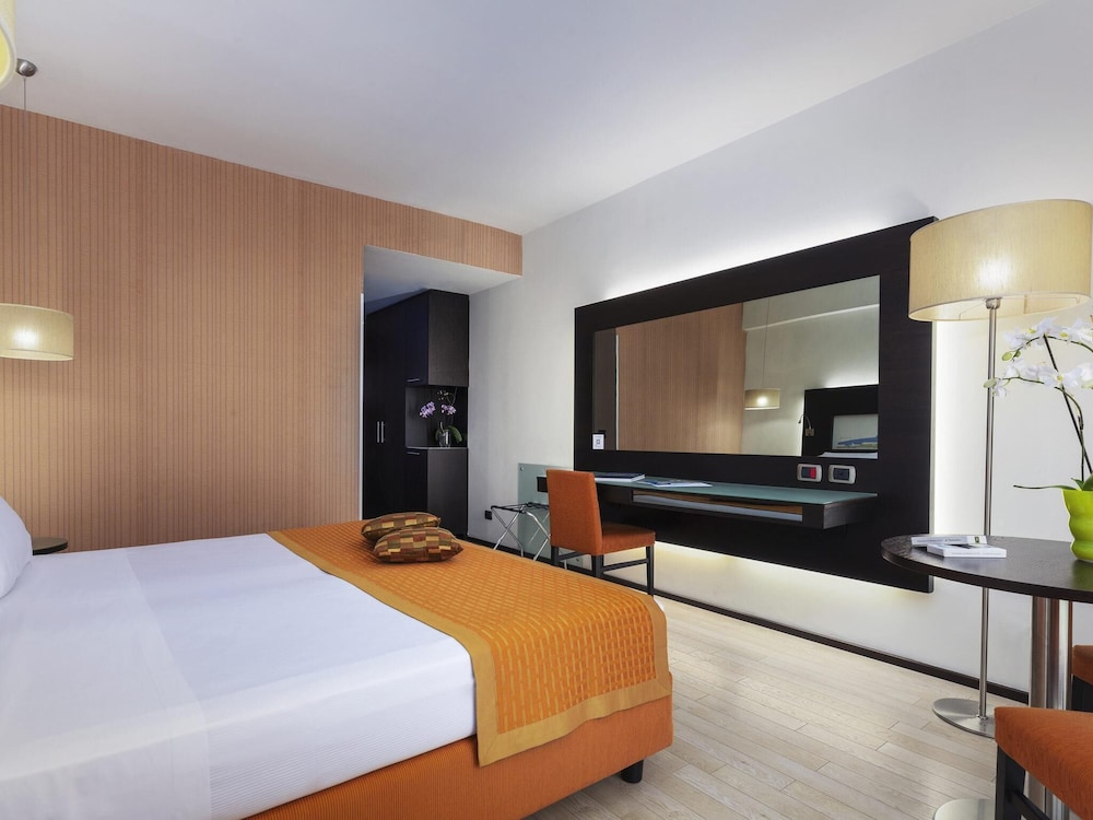 Mercure Siracusa Prometeo — Hotel rooms in Siracusa, Sicily