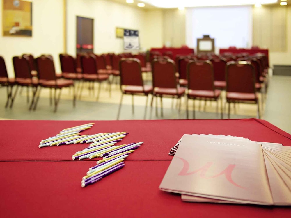 Mercure Siracusa Prometeo — Hotel building in Siracusa, Sicily