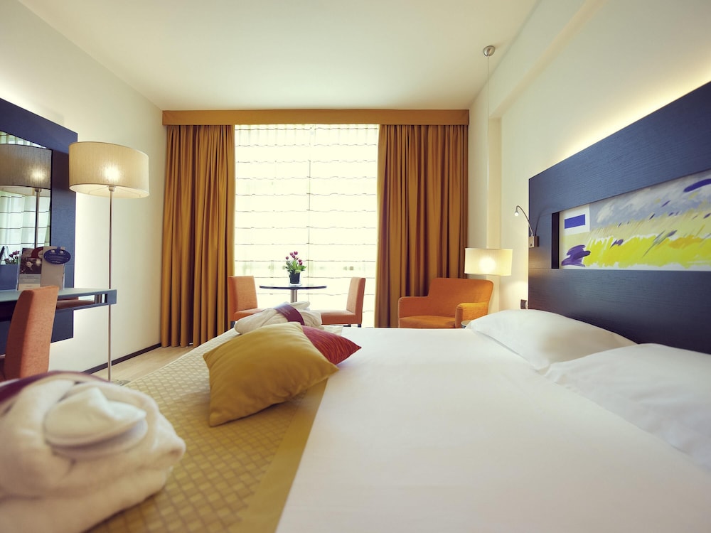 Mercure Siracusa Prometeo — Hotel rooms in Siracusa, Sicily