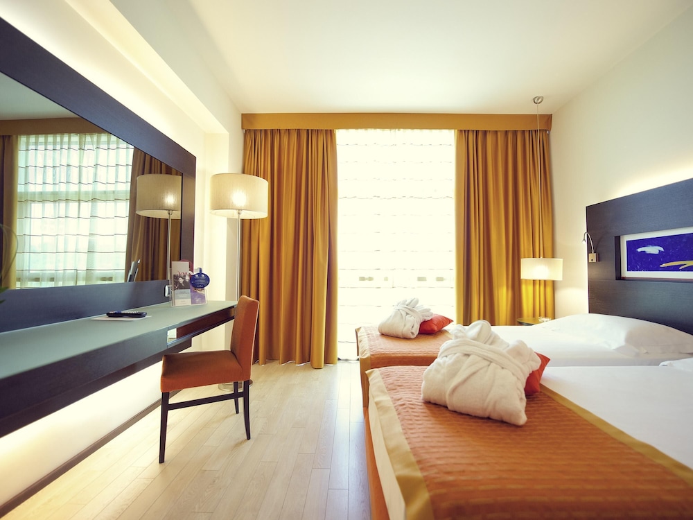 Mercure Siracusa Prometeo — Hotel rooms in Siracusa, Sicily