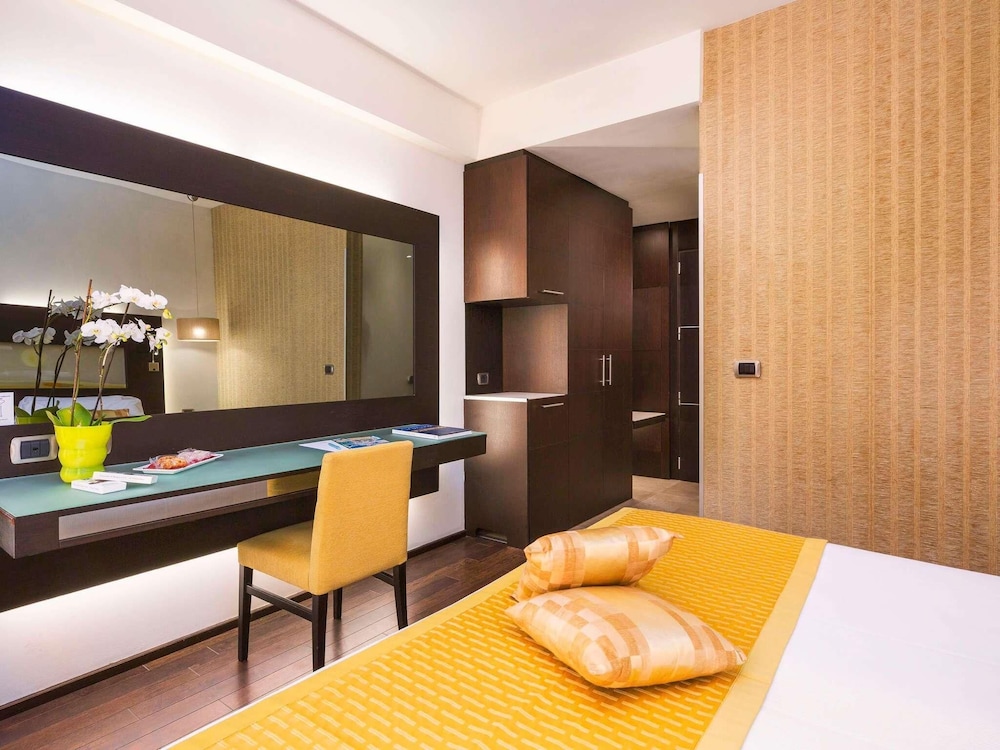 Mercure Siracusa Prometeo — Hotel rooms in Siracusa, Sicily