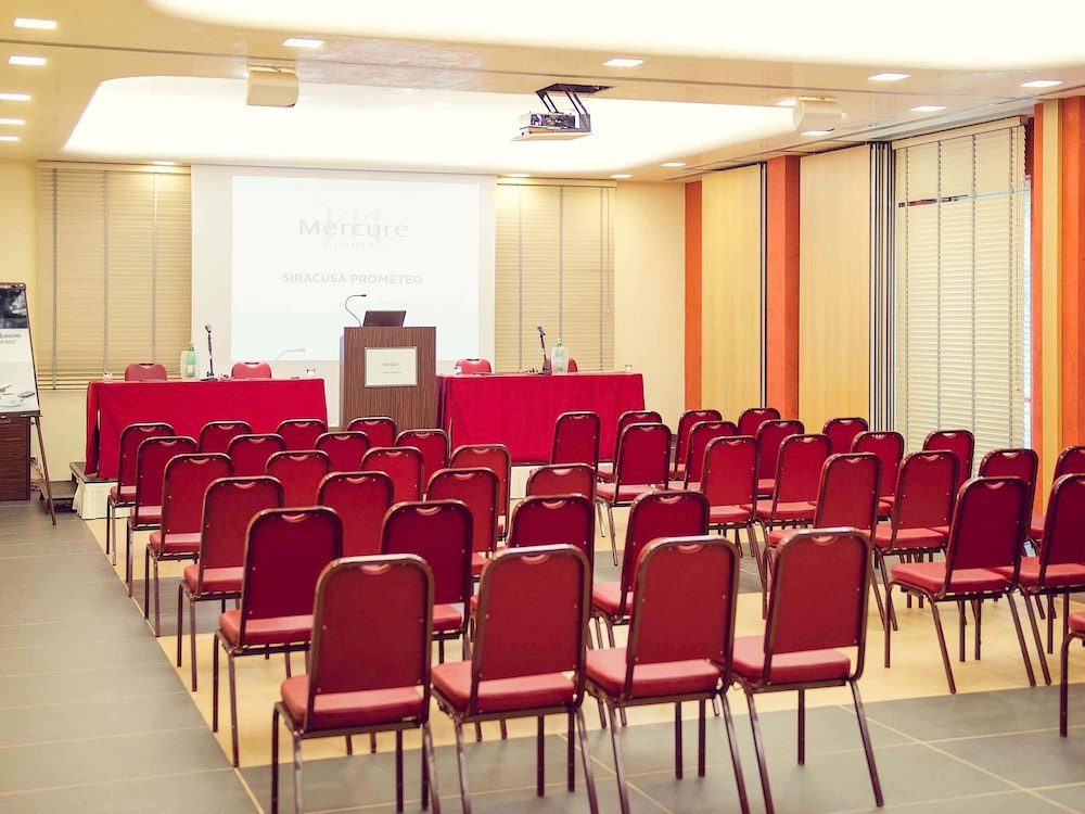 Mercure Siracusa Prometeo — Hotel building in Siracusa, Sicily