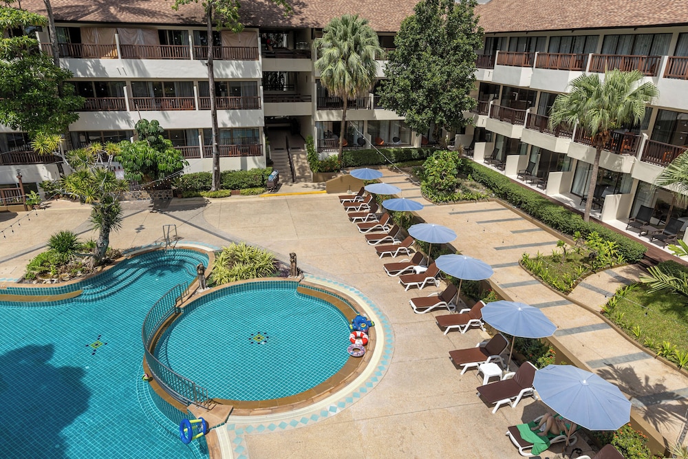 Patong Lodge Hotel — Swimming pool in Patong Beach, Phuket Province