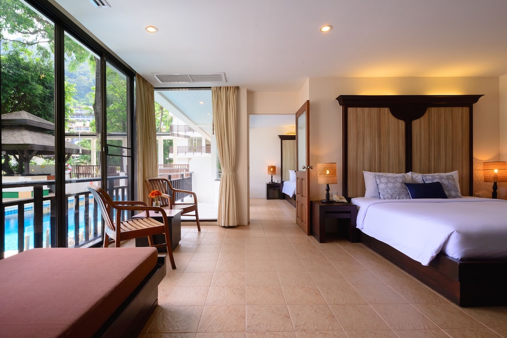Patong Lodge Hotel — Hotel rooms in Patong Beach, Phuket Province