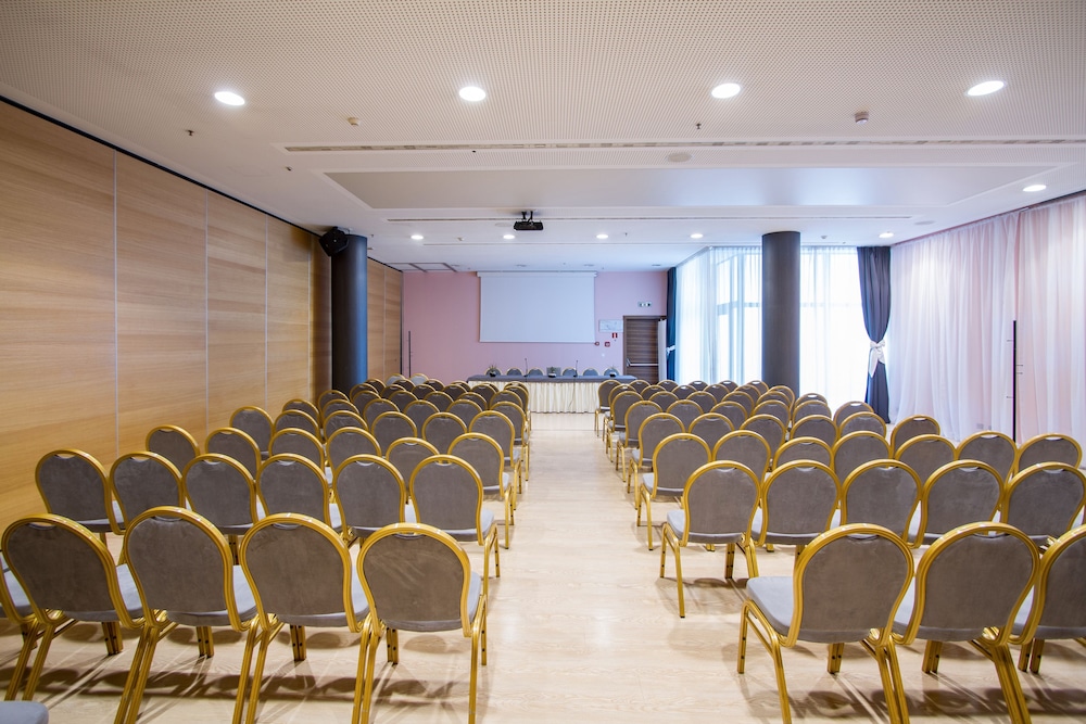 Atrium Hotel — Hotel building in Split, Split-Dalmatia