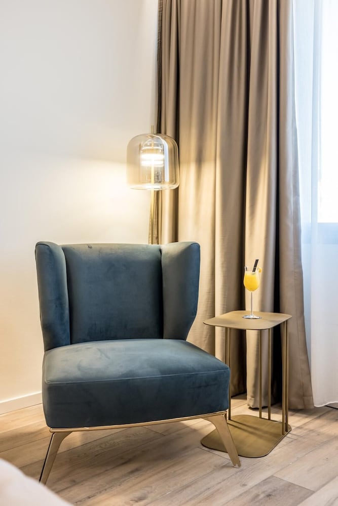 Atrium Hotel — Hotel rooms in Split, Split-Dalmatia