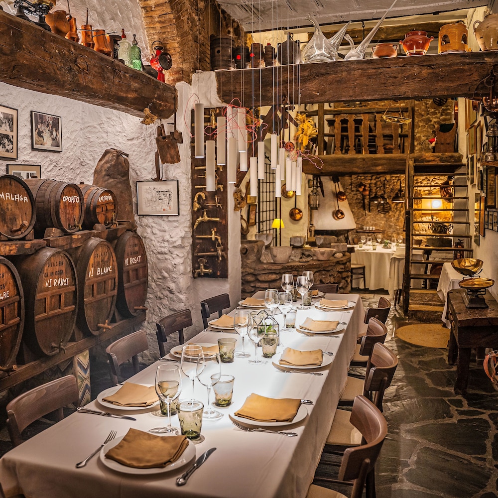 Duran Hotel & Restaurant — Restaurant & bars in Figueres, Catalonia